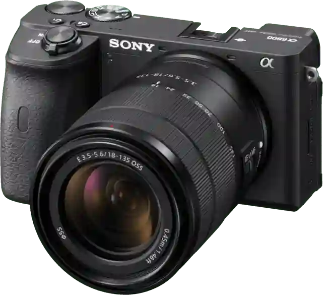 Sony ALPHA 6600 System Camera + Lens (18-135mm) Kit